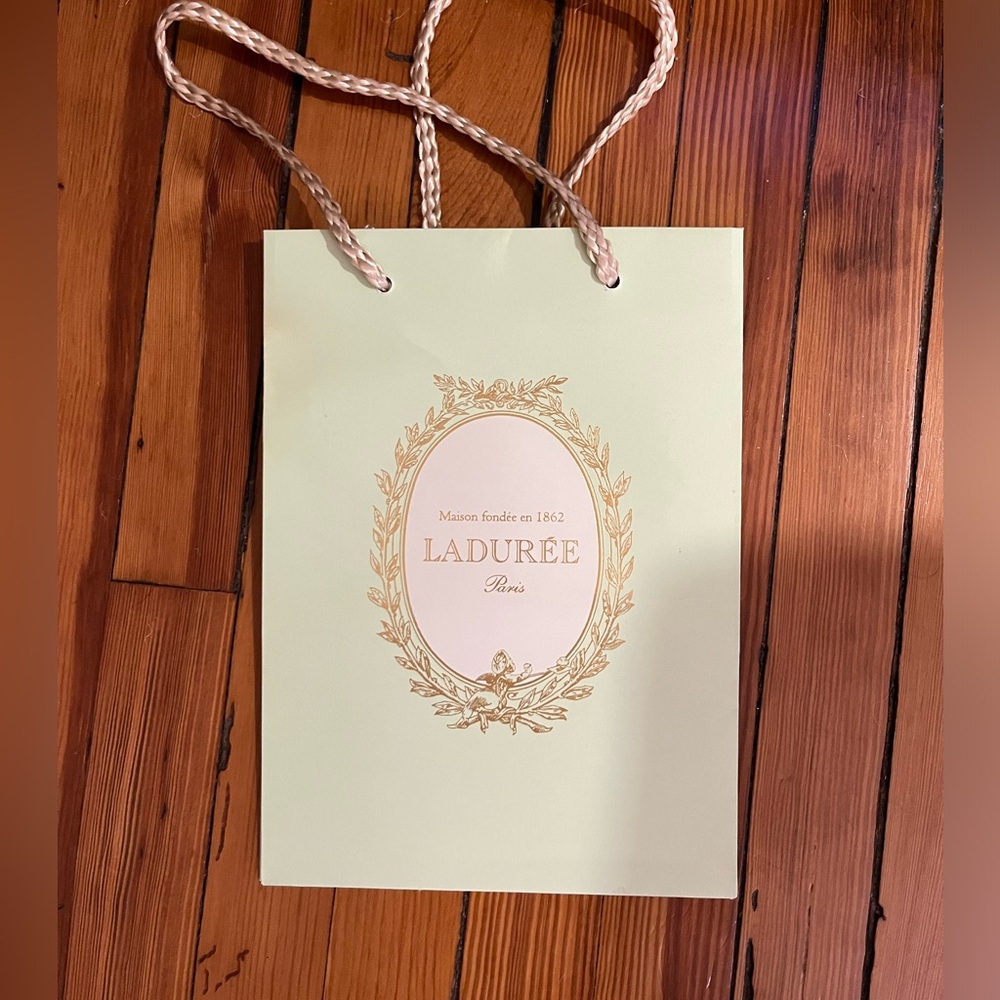 Laduree Paris shopping bag